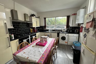 6 bed house, Kedleston Avenue, Longsight, Manchester, M145PT - Image 4